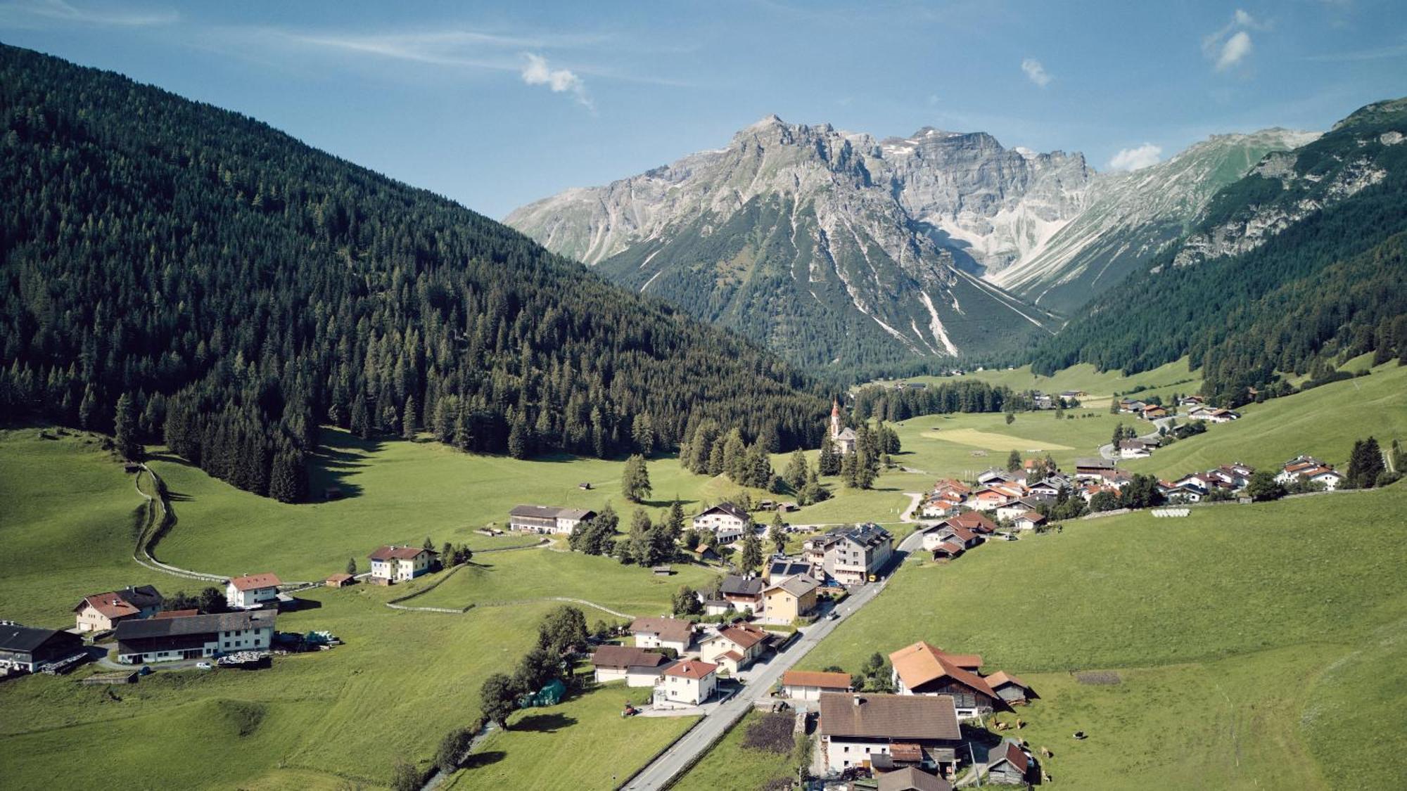 Almi'S Berghotel Obernberg am Brenner Buitenkant foto